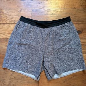 Lululemon Cross Channel Swim Shorts - XL 7” inseam, mesh liner.